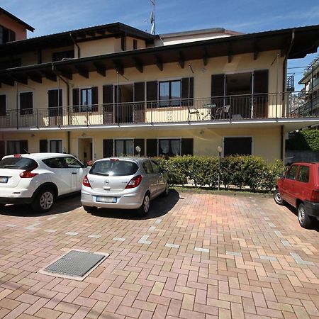 Petalo Bianco 100M From Lake - Happy Rentals Baveno Esterno foto