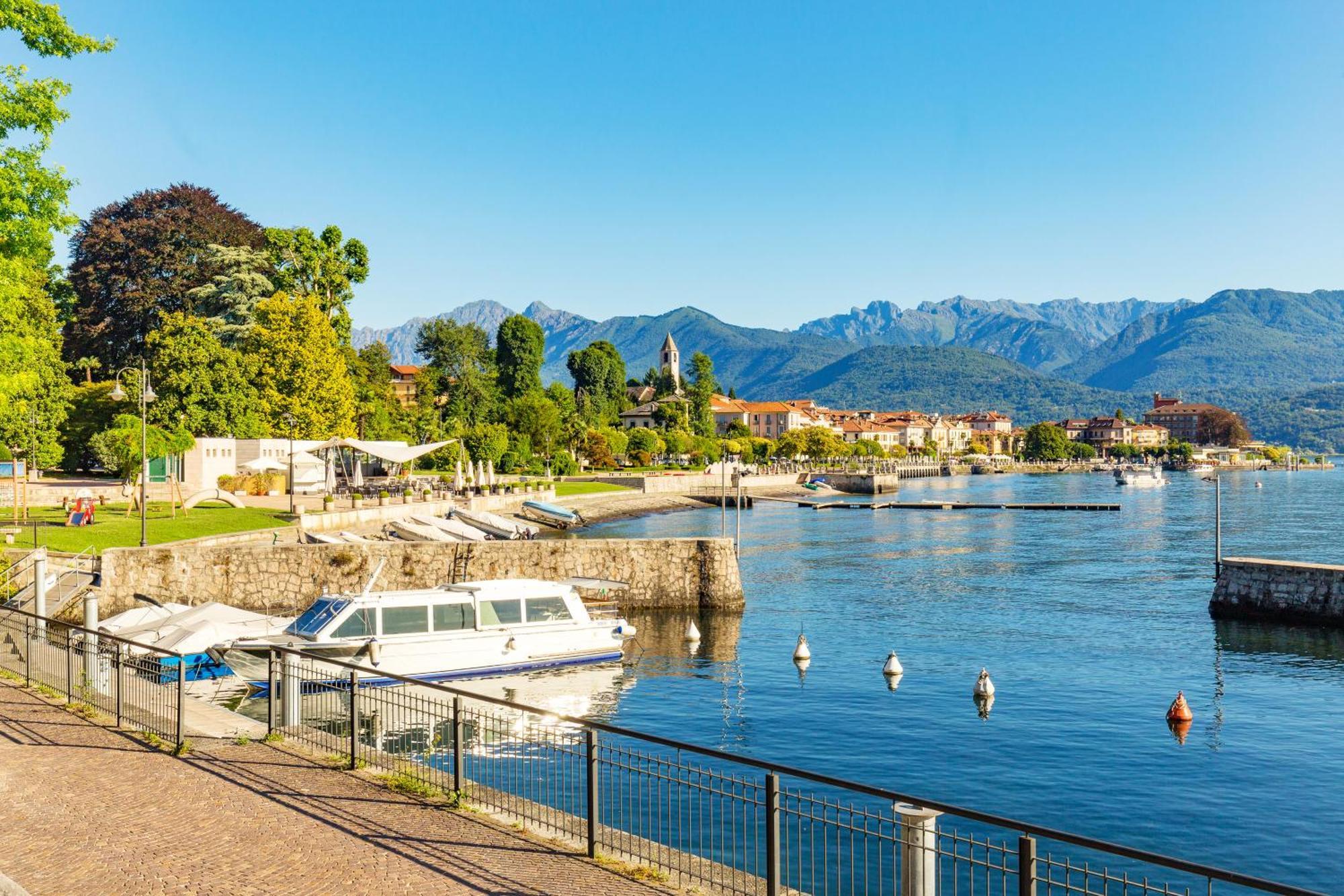 Petalo Bianco 100M From Lake - Happy Rentals Baveno Esterno foto